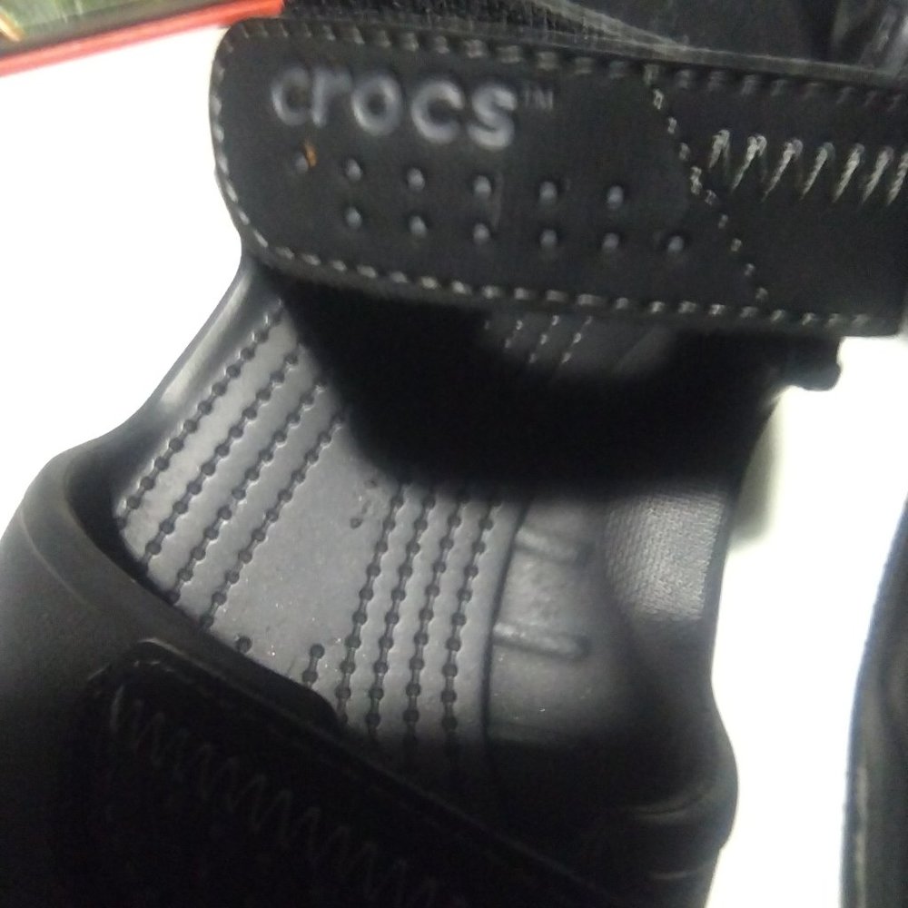Crock Sandals - Picture 2 of 9
